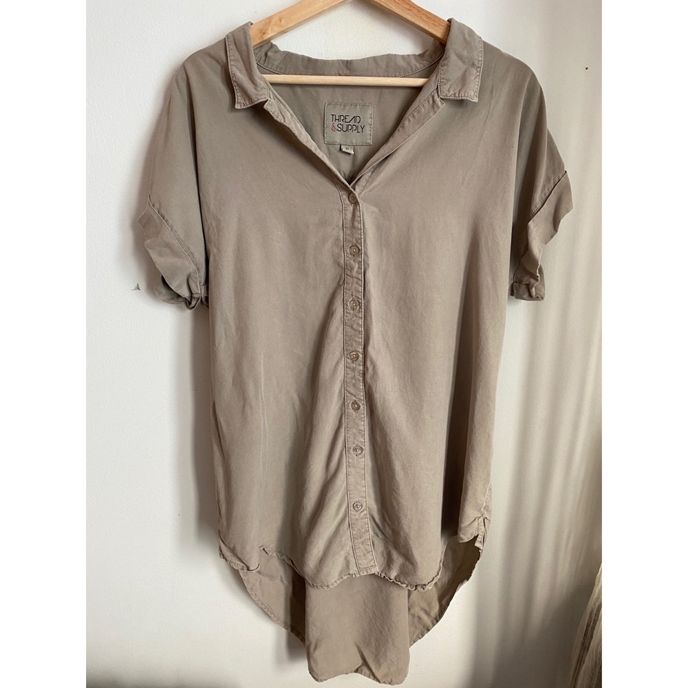 Button-up blouse - Picture 2 of 3